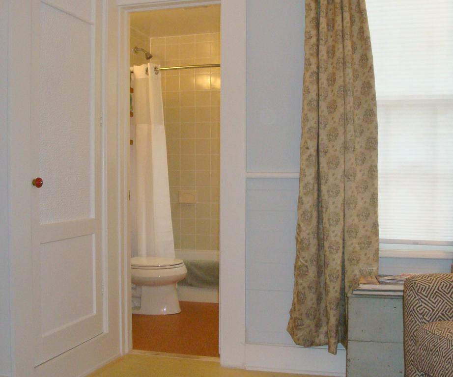 Jingle Bells Square Cottage-Historic District-Bright- Fireplace Savannah Extérieur photo
